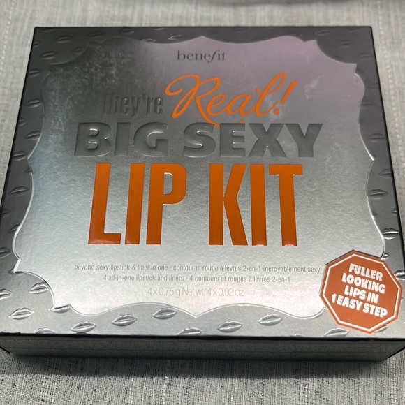 Benefit Other - Benefit lip kit